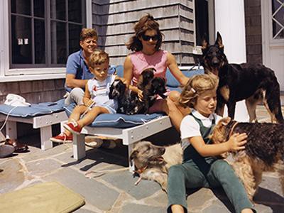 john-f-kennedy-american-presidents-and-dogs